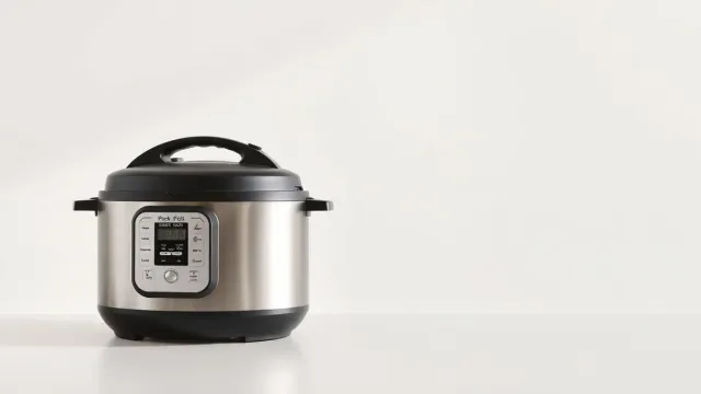 Panela de Pressão Elétrica Travada? Veja Como Abrir com Segurança e Praticidade!